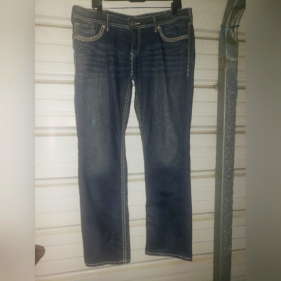 Size 33 x 32 Women's Silver Jeans Berkley Flap - Picture 2 of 8